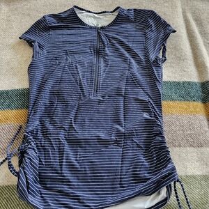 Carve Designs Short Sleeve Rashguard In Medium